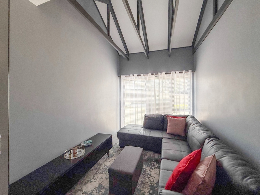 7 Bedroom Property for Sale in Melodie North West